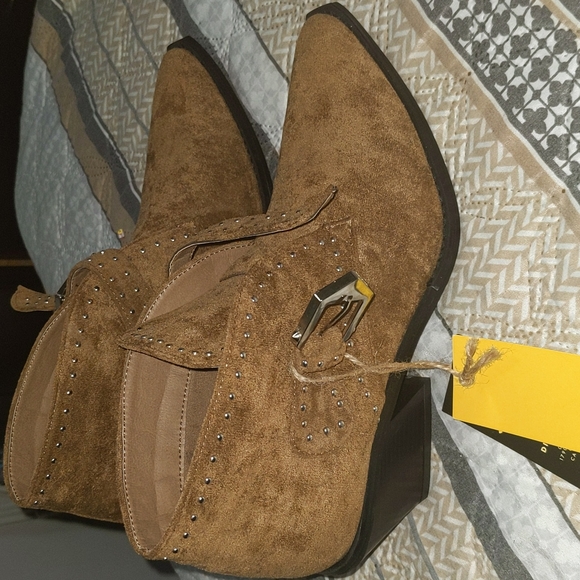 Seven7 Shoes - Seven7 Brown Faux Suede Dallas Ankle Boots Size 9